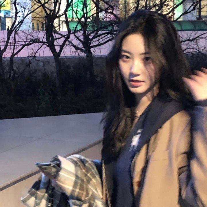 悲情红与黑